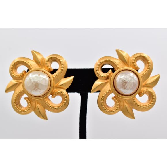 Karl Lagerfeld Vintage Chunky Clip On Pearl Earrings Brushed Gold Signed Bin1